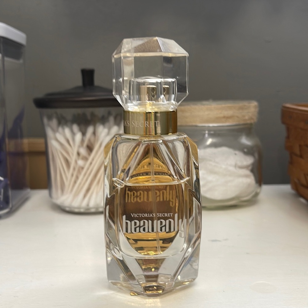 Victoria Secret Heavenly parfum.
